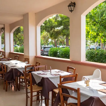 Village La Canzone Del Mare Aparthotel 3*